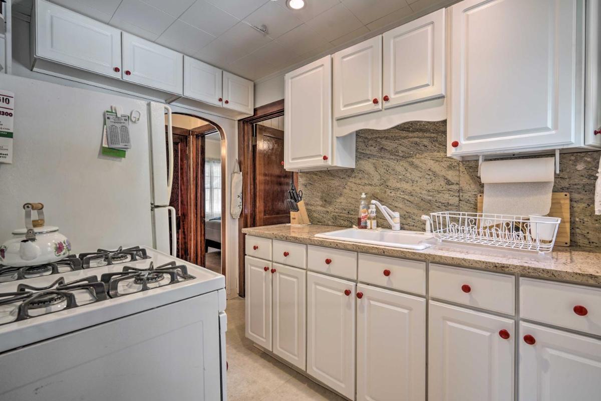 Dog-Friendly Waretown Home with Furnished Deck! - Housity