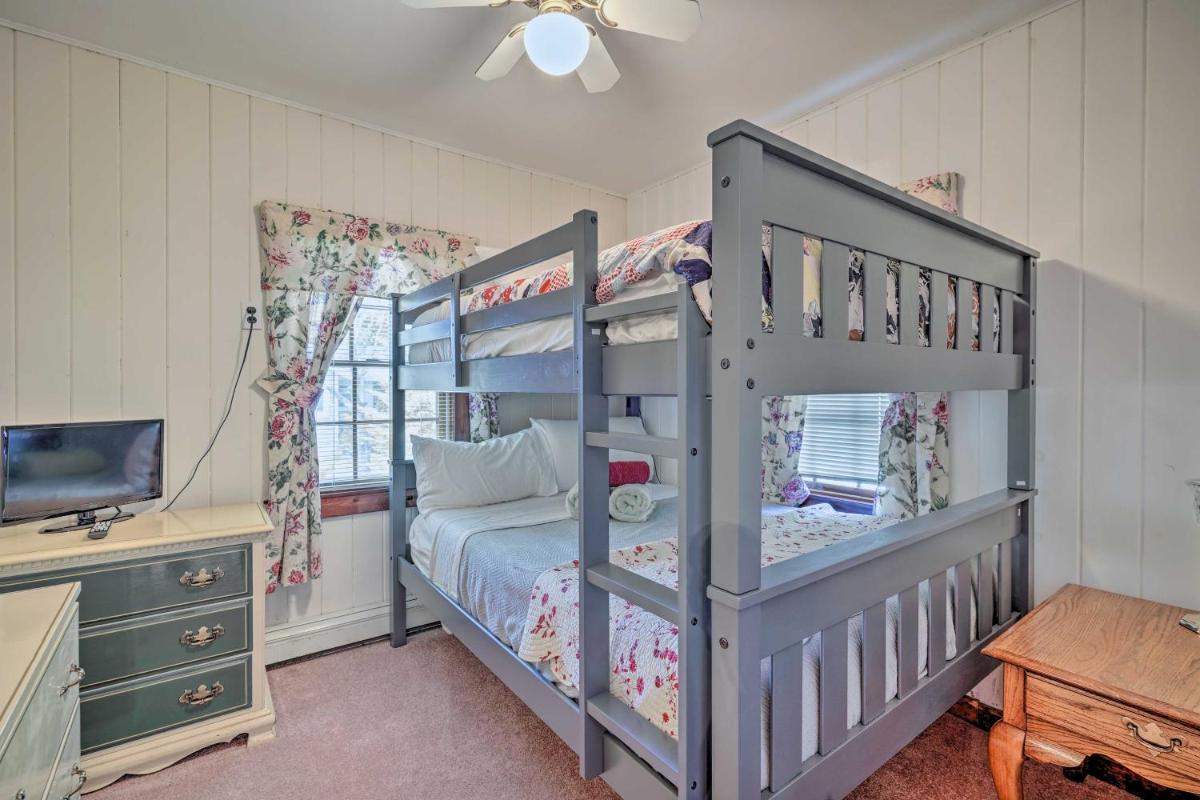 Dog-Friendly Waretown Home with Furnished Deck! - Housity