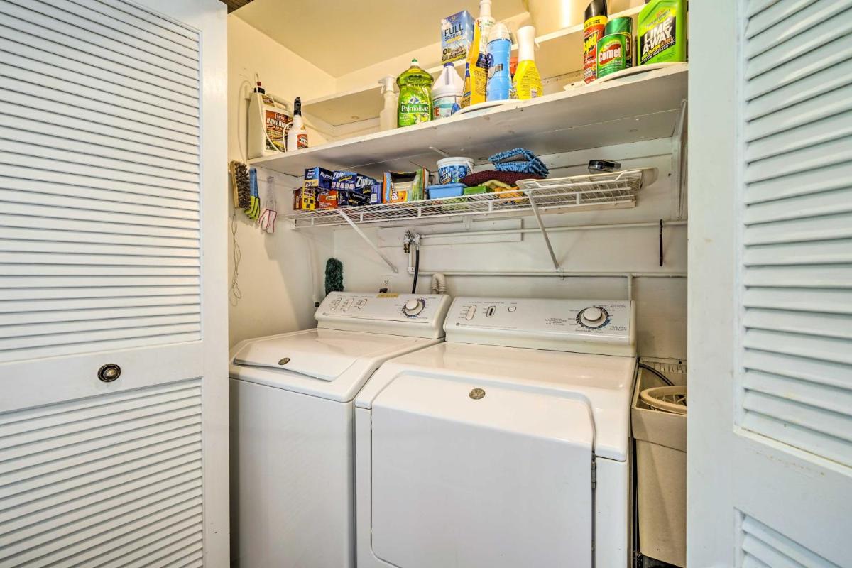 Dog-Friendly Waretown Home with Furnished Deck! - Housity