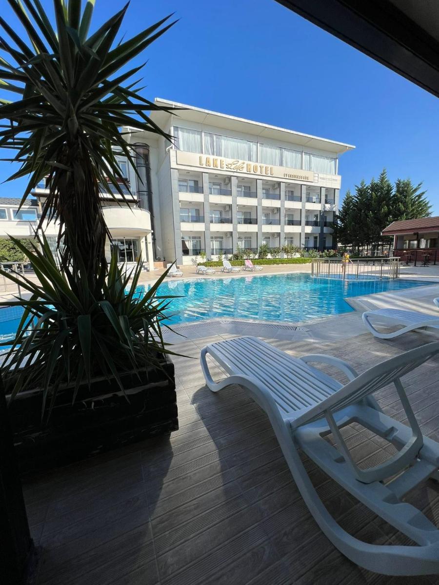 Suitetrails - Lake Life Hotel