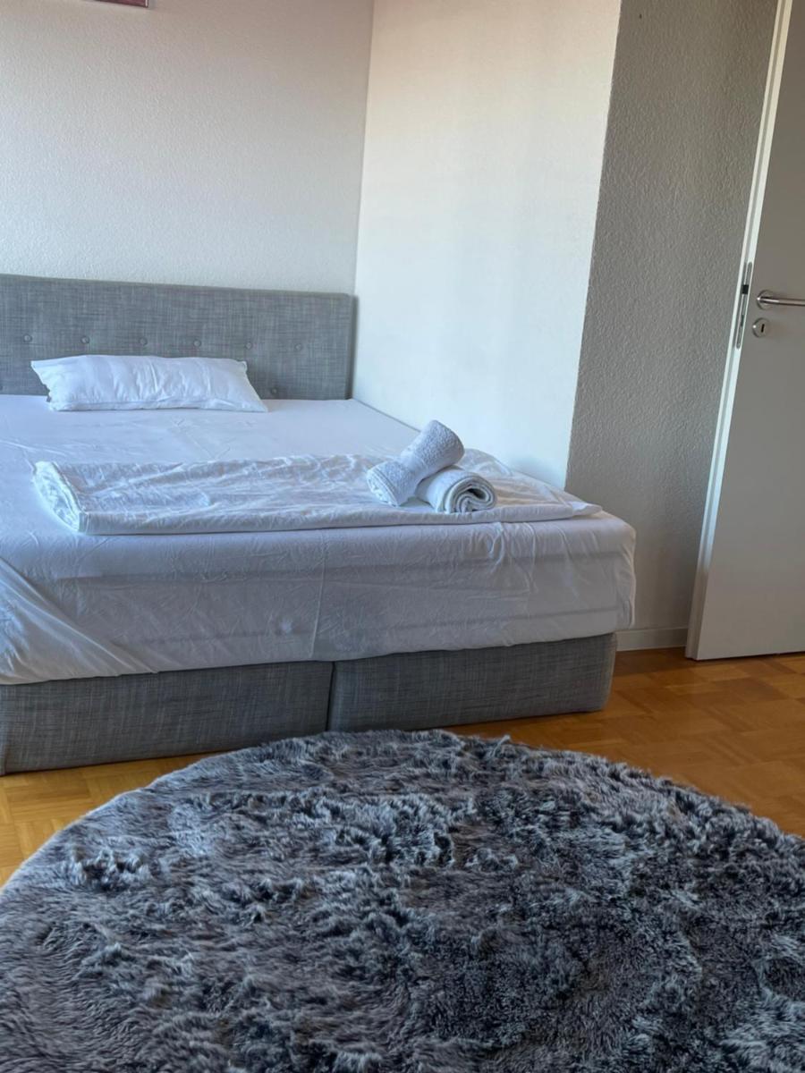 FlyHigh Apartment Stuttgart - Housity