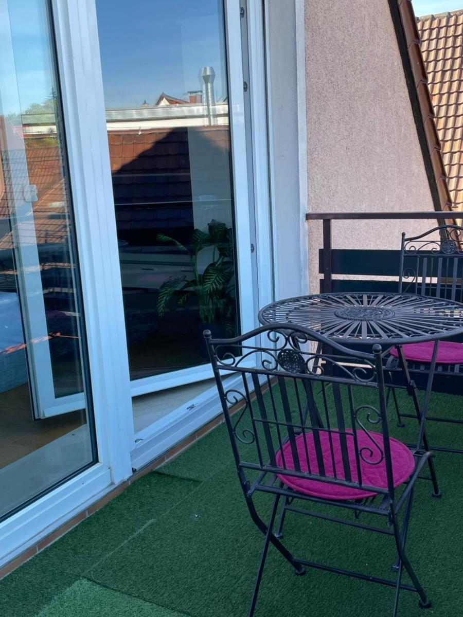 FlyHigh Apartment Stuttgart - Housity