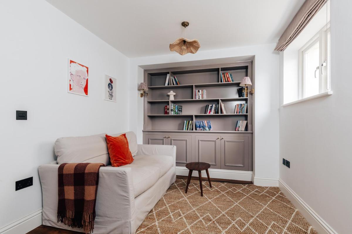 Redland Suites - Apartment 1 - Hizvo