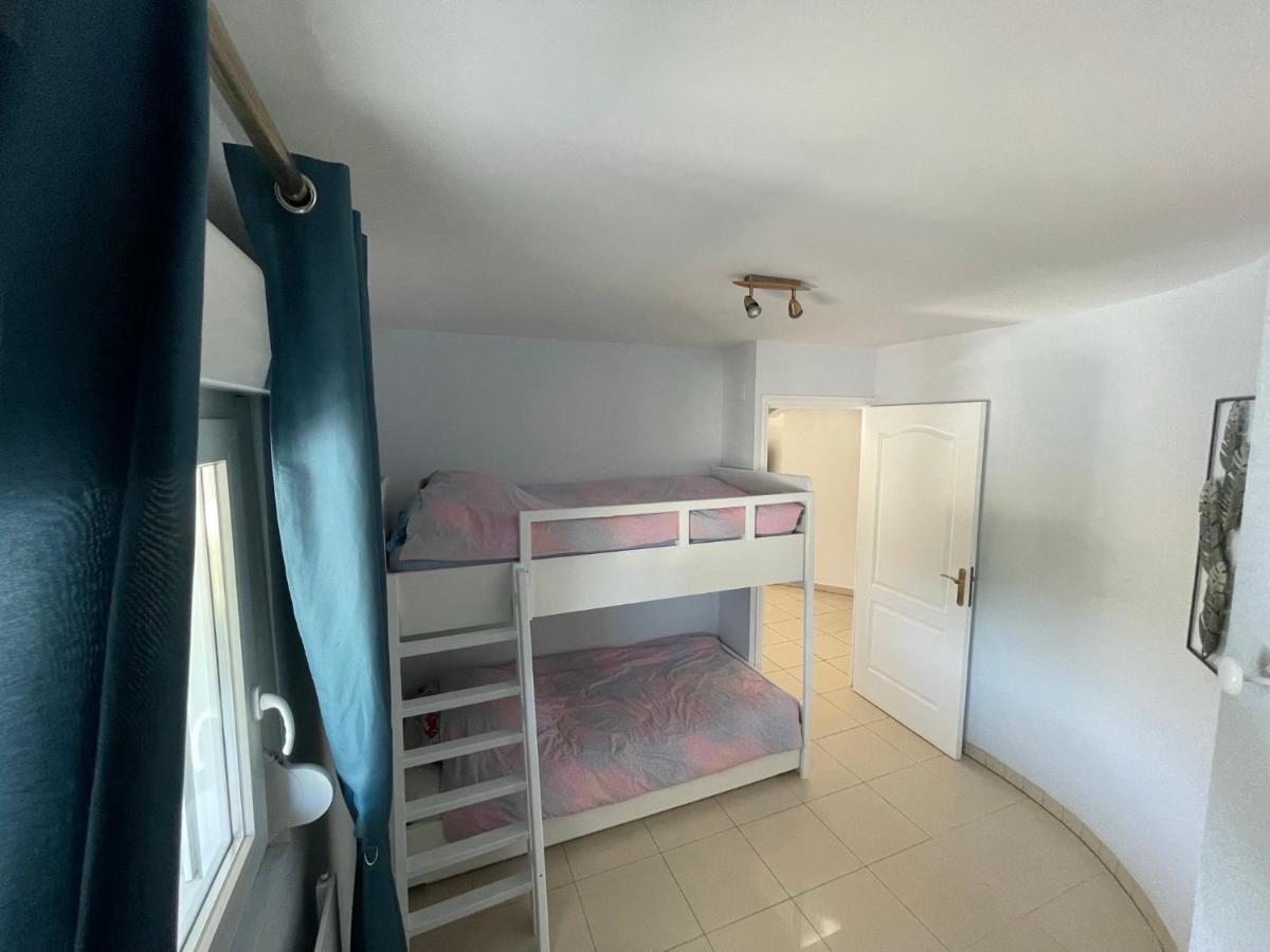 Charmant logement avec piscine et jacuzzi - Housity