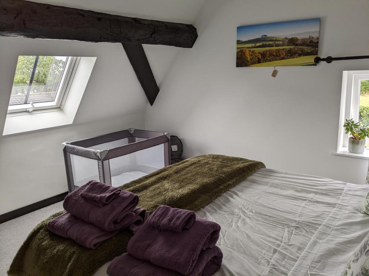 Characterful 2 bed cottage, quiet village setting - Housity