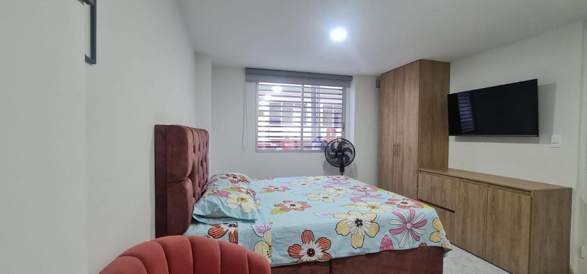 Aparta Estudio Completo - Parqueadero para MOTO - Ibague - Cedro - Housity