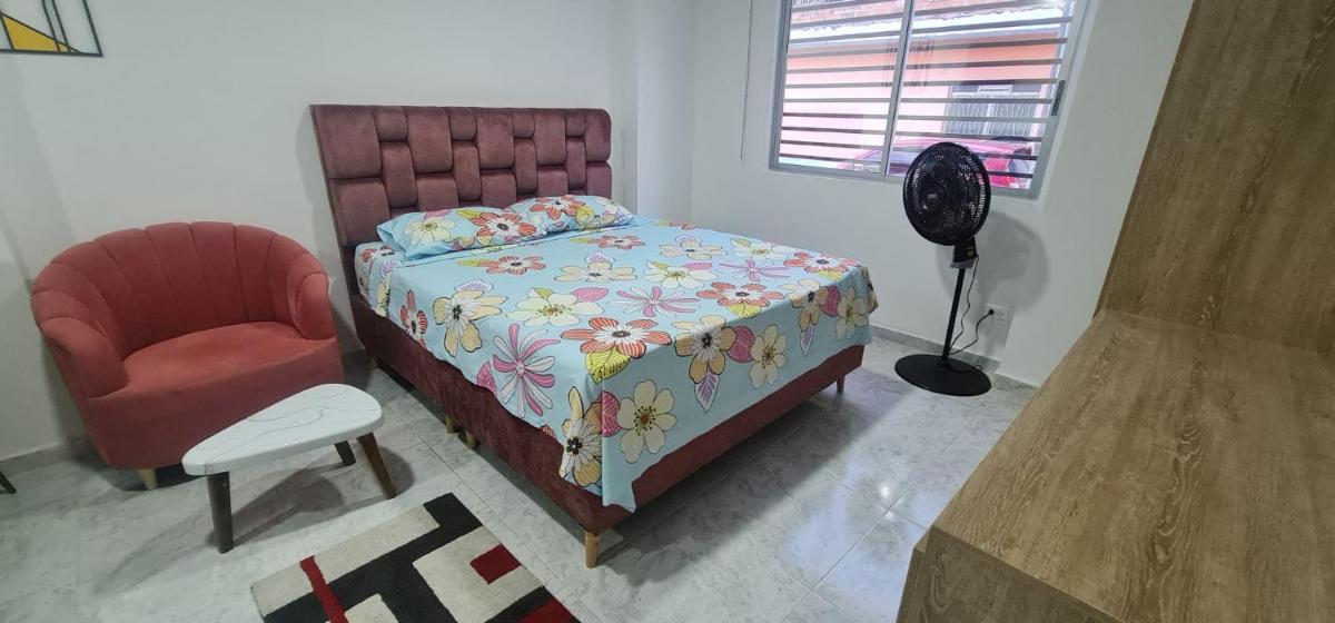 Aparta Estudio Completo - Parqueadero para MOTO - Ibague - Cedro - Housity