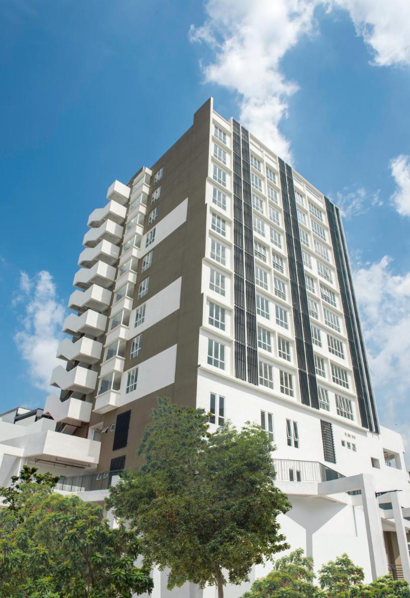The Signature Serviced Suites Puchong - Housity