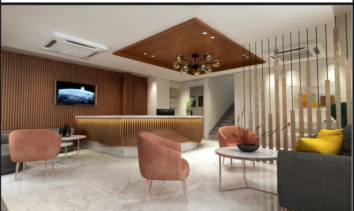 Royal Beach International - Housity