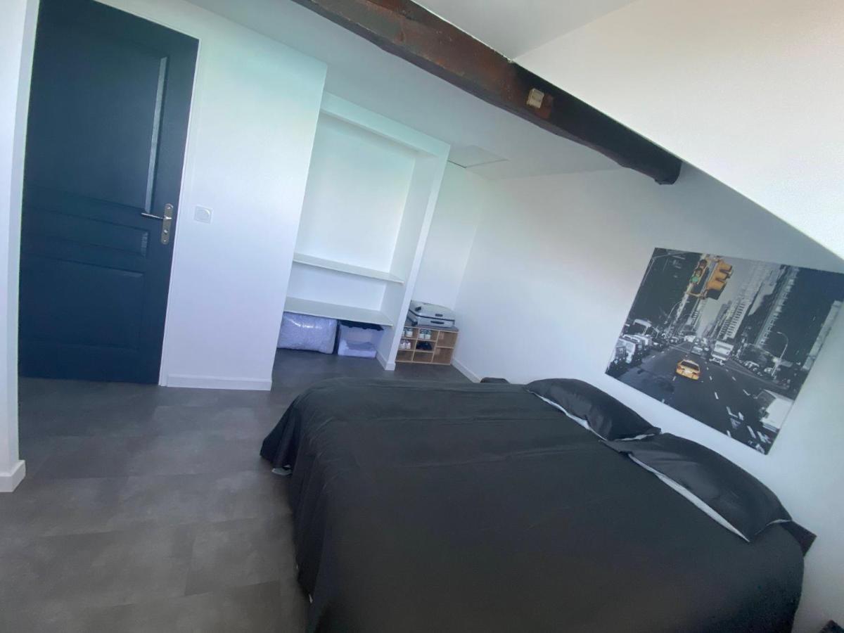 BORD DE LAC,2 chambres SUPERBE VUE LAC 5mn Evian - Housity
