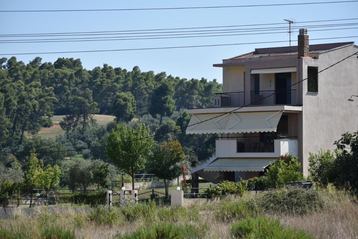 Vacation family house with garden - Housity