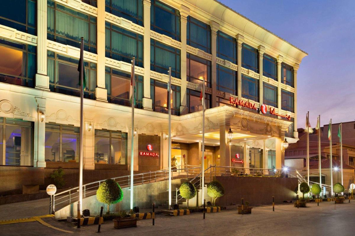 Ramada by Wyndham Hotel Riyadh - Housity