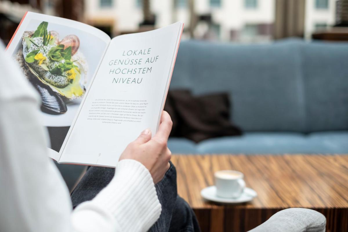 Ein Sitzbereich in der Unterkunft Hotel Kö59 Düsseldorf - Member of Hommage Luxury Hotels Collection