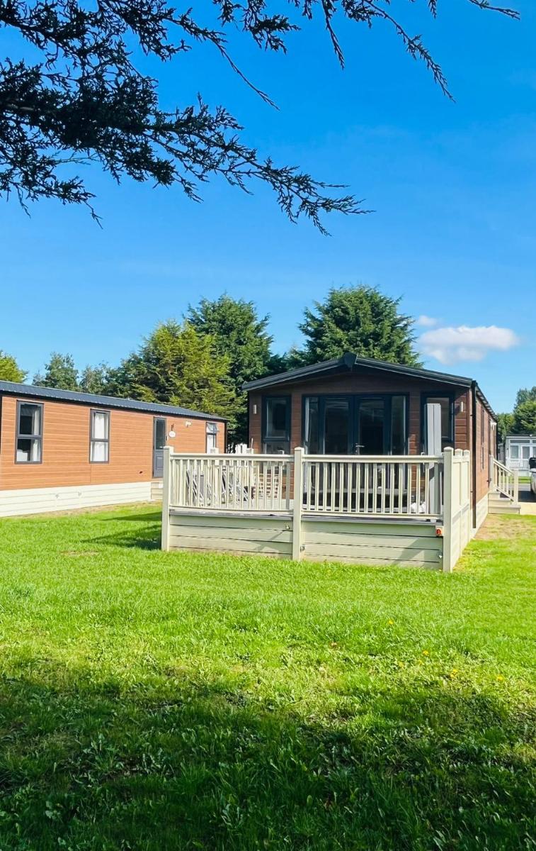 Jakes Place with Hot Tub - Housity