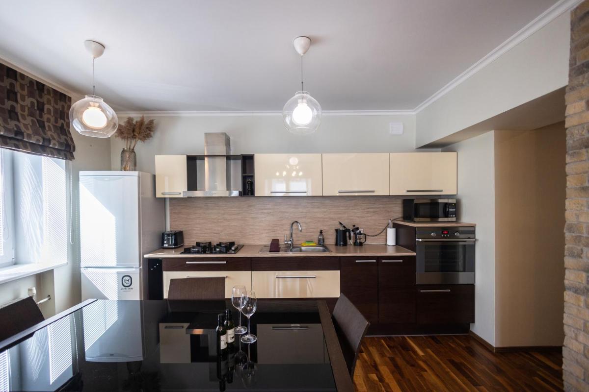 Revalia T1 Airport-Bus Station One-Bedroom Apartment - Housity
