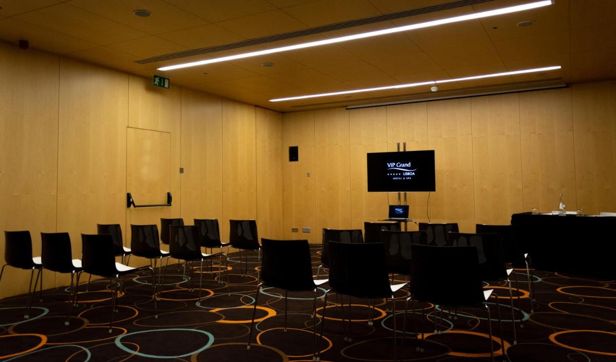 A área empresarial e/ ou a sala de conferências de VIP Grand Lisboa Hotel & Spa