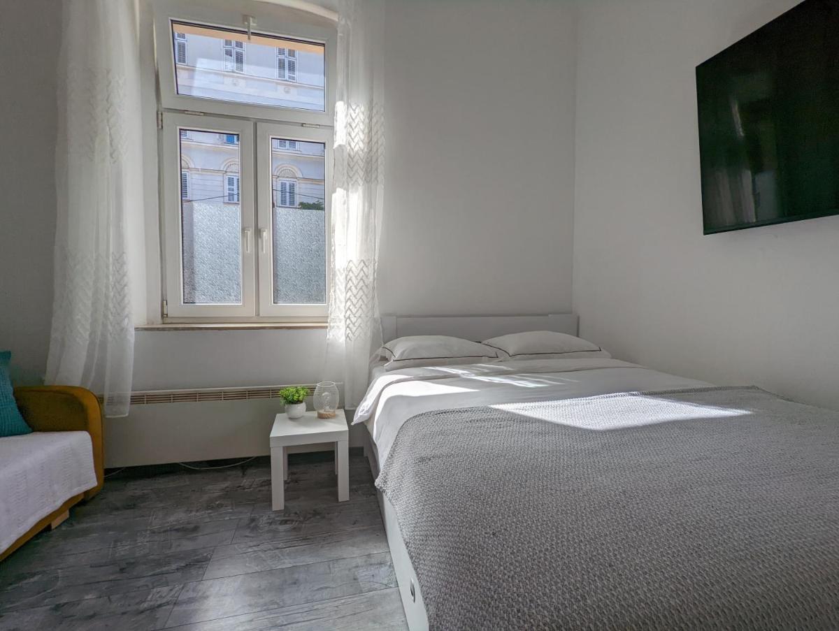 Charming Condo in the Center - Hizvo