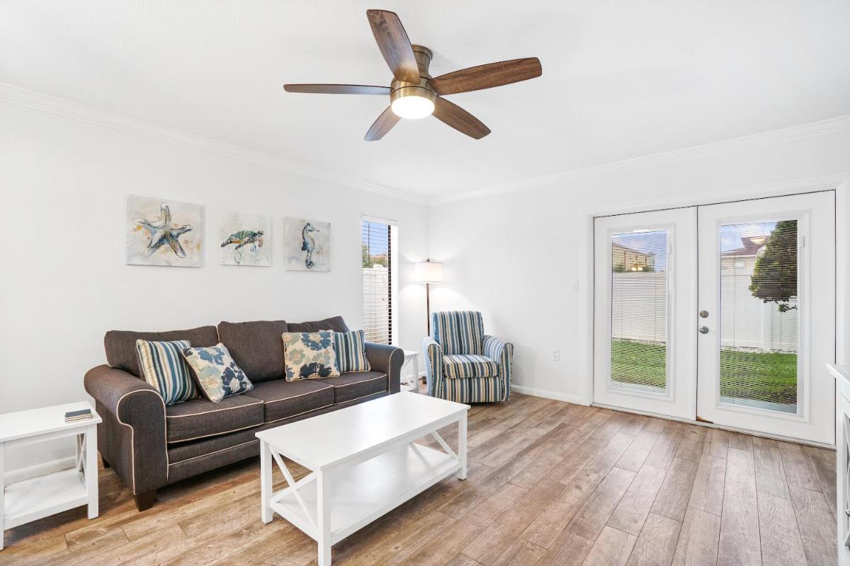 Summerhouse Townhomes by Panhandle Getaways - Housity