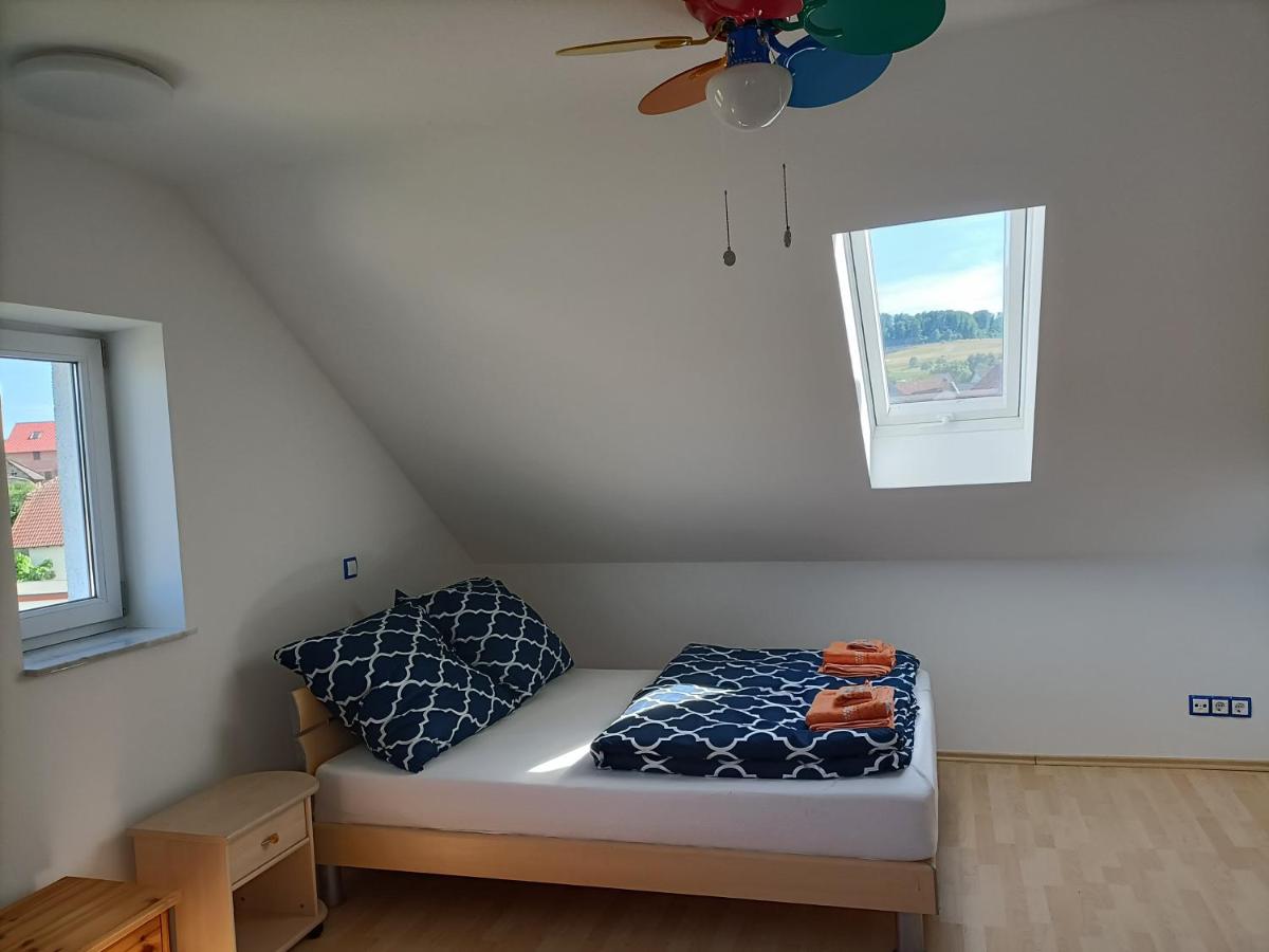 Schöne Wohnung mit Whirlpool und Sauna - Housity