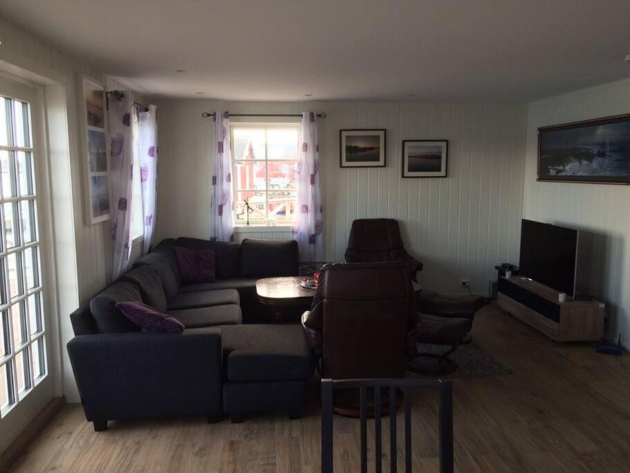 Cabin at the sea. Approved for tourist fishing - Housity