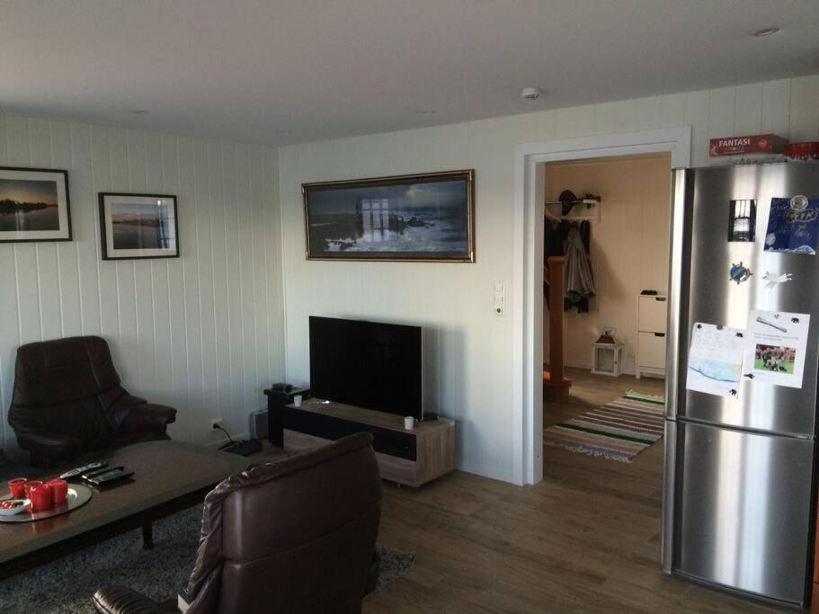 Cabin at the sea. Approved for tourist fishing - Housity