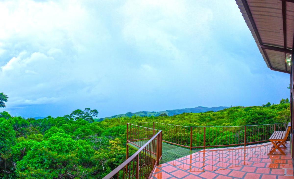 Sunset Hill Private Honeymoon Villas. - Housity