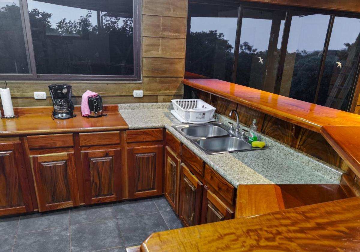 Sunset Hill Private Honeymoon Villas. - Housity