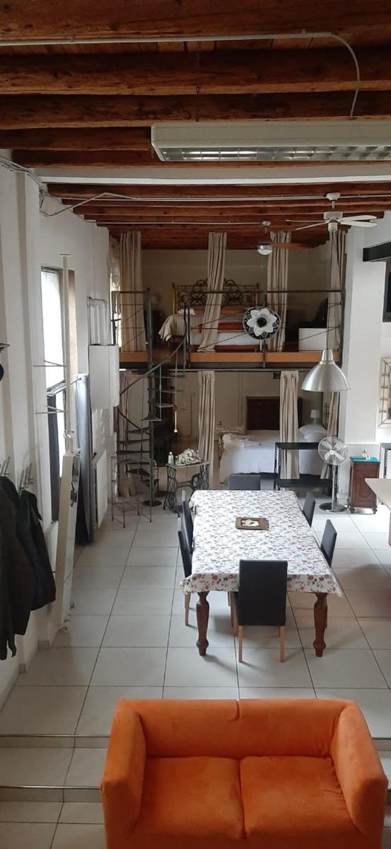 Un loft solo per i tuoi occhi - Hizvo