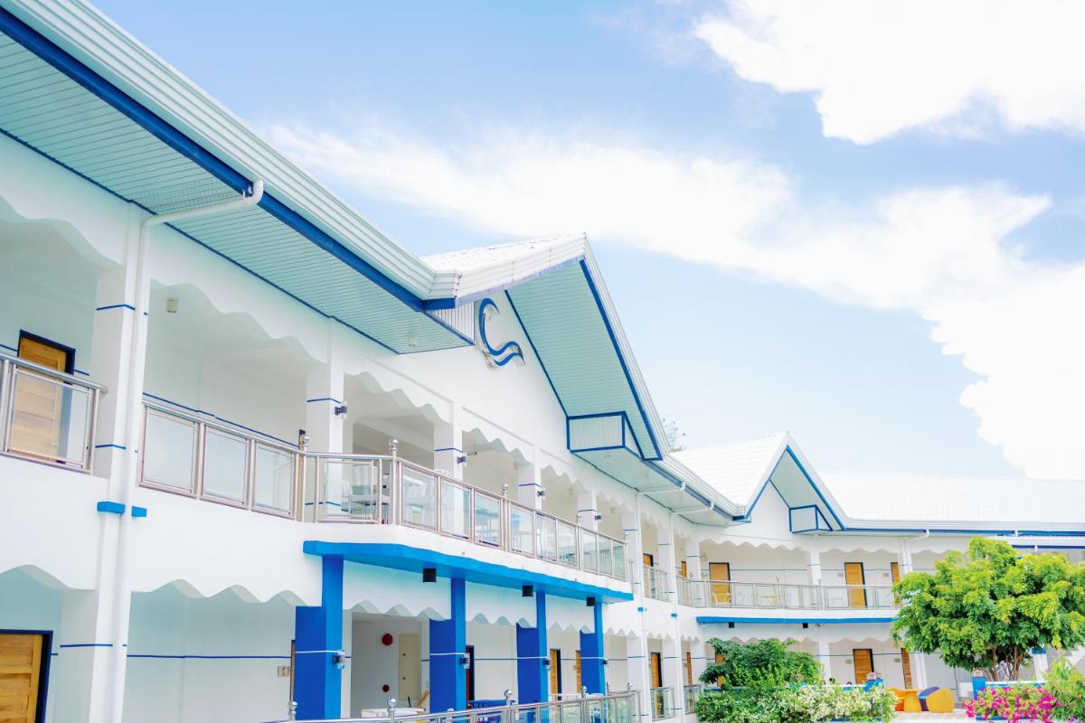 Suitetrails - Santiago Cove Hotel and Restaurant