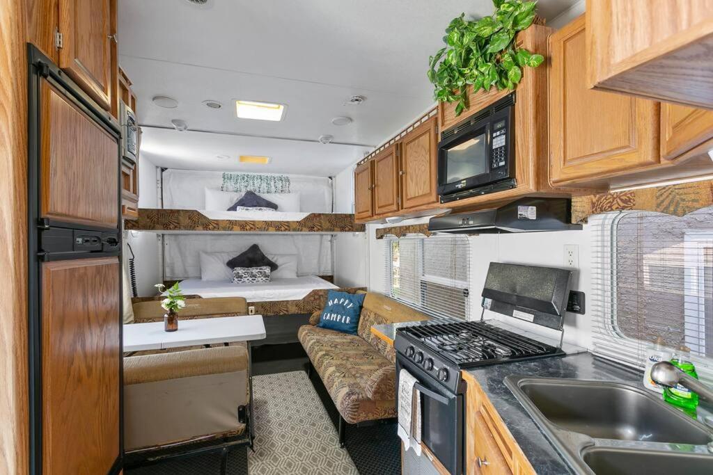 Comfy Camper--Group, Family, Kid, & Pet-Friendly - Housity