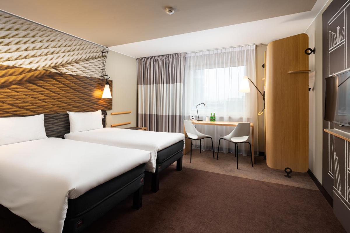 Ibis Poznan Centrum - Housity