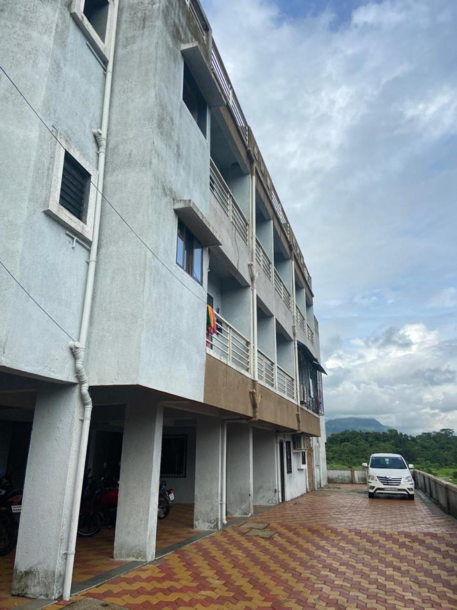 Saloni Plaza - Housity