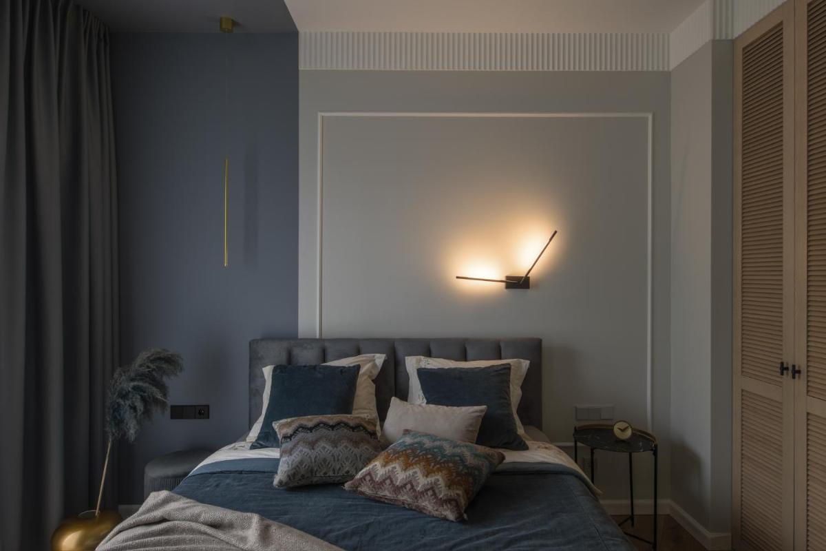 IVIS House Classical Apt Vilnius Old Town w balcony - Housity