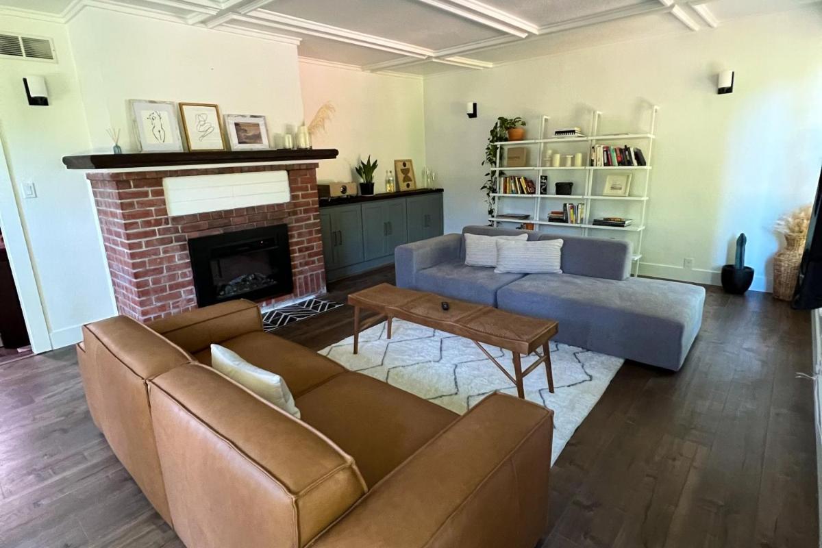 Juniper Haus - Housity