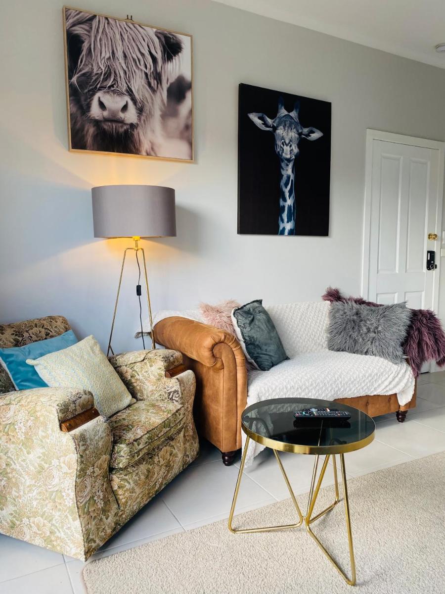 Yours and Theirs Pet Friendly Accommodation - Housity