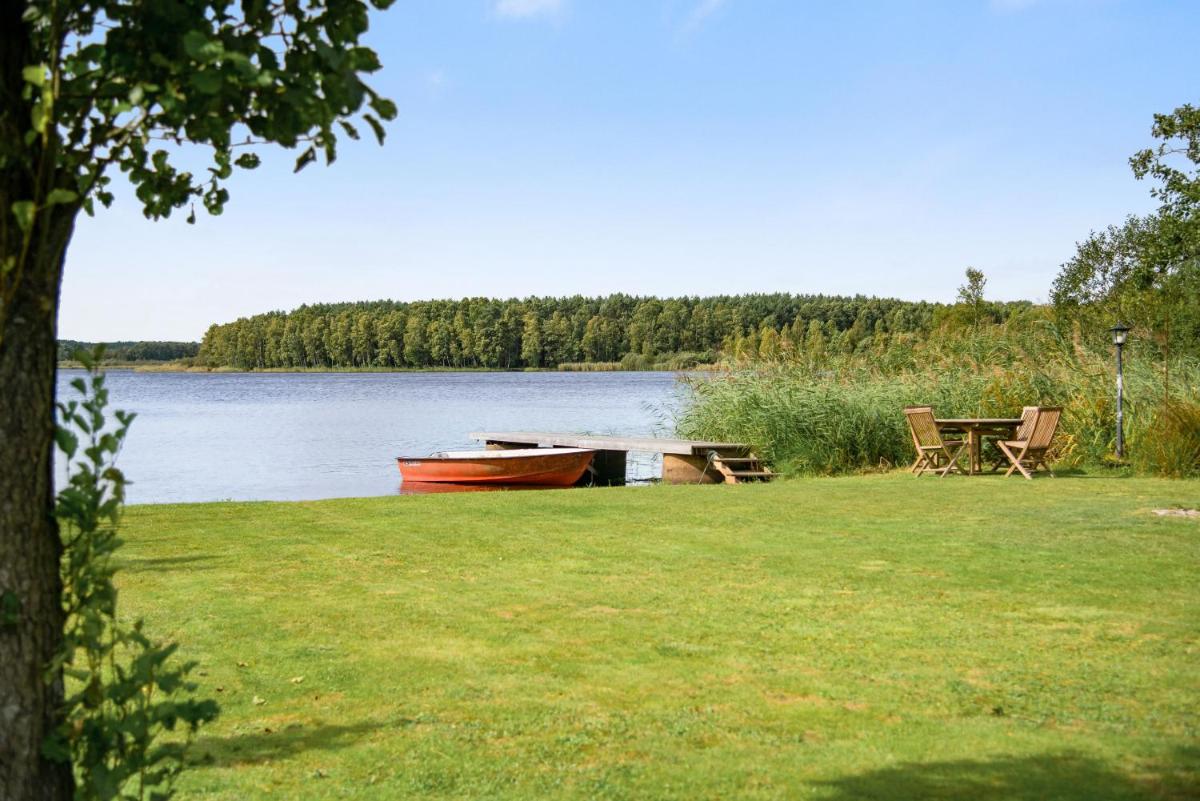 Cottage with own jetty in Ljungbyhed - Housity