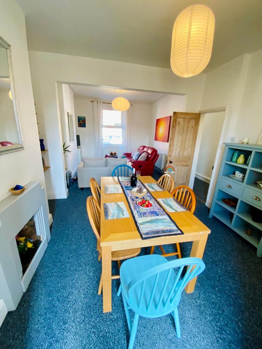 Spacious Victorian family Town House, sleeps 7, near York Centre - Housity