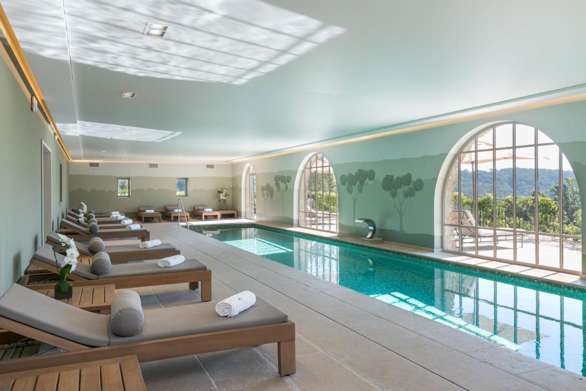 Piscine de l'établissement Château de Berne ou située à proximité