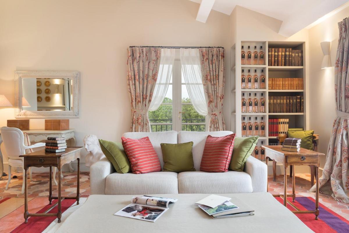 Coin salon dans l'établissement Château de Berne