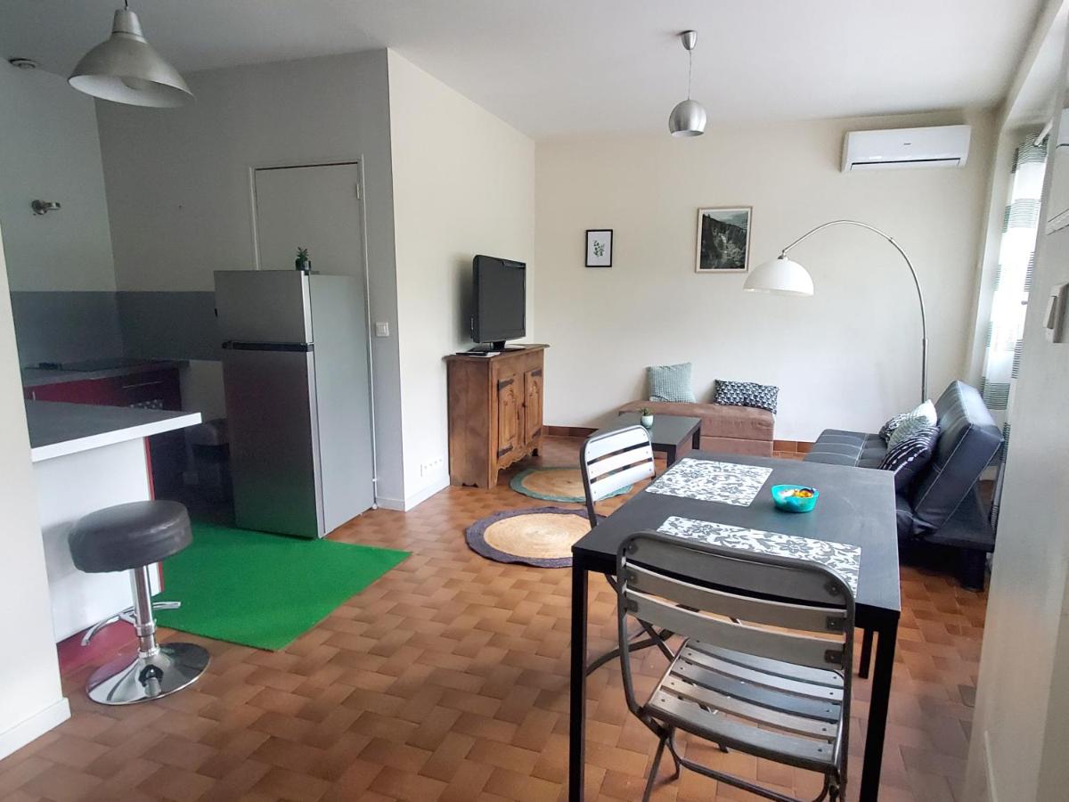 Dolphin's B&B - Hizvo