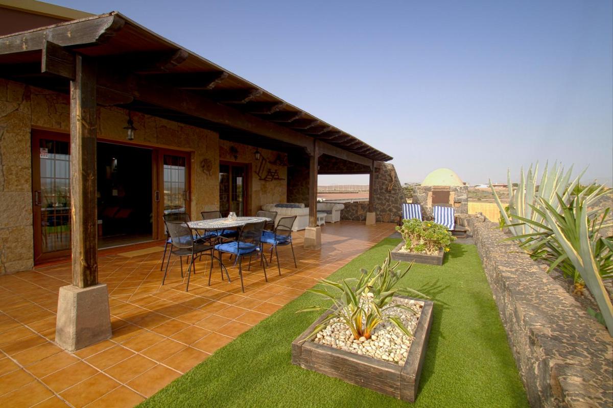 Villa Los Volcanes - Housity