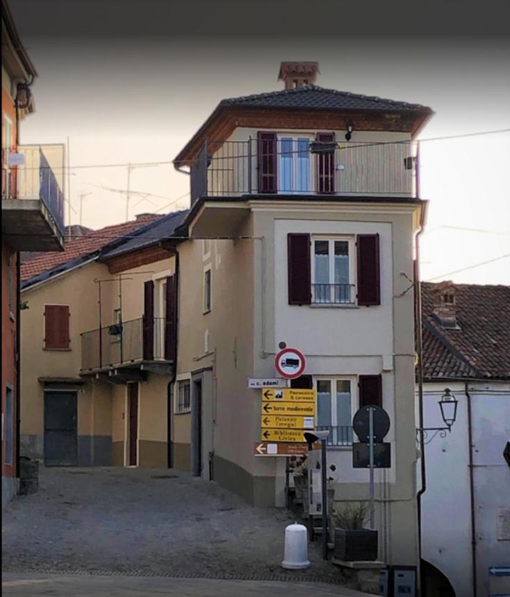 La Piazza - Appartamenti Vacanza - Housity