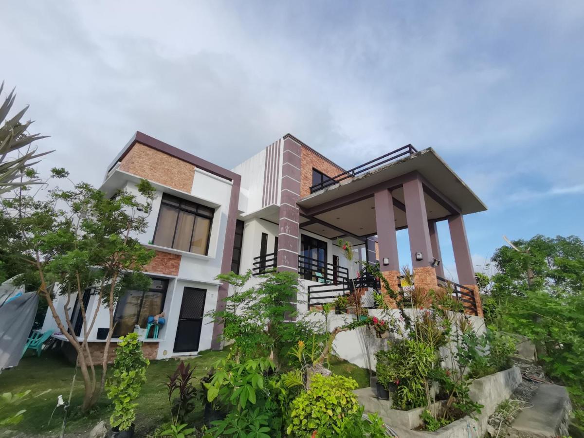 Exclusive Staycation in Catmon good for 25pax - Housity