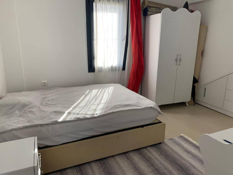 Suitetrails - Accommodation in an apartment with a garden and balcony