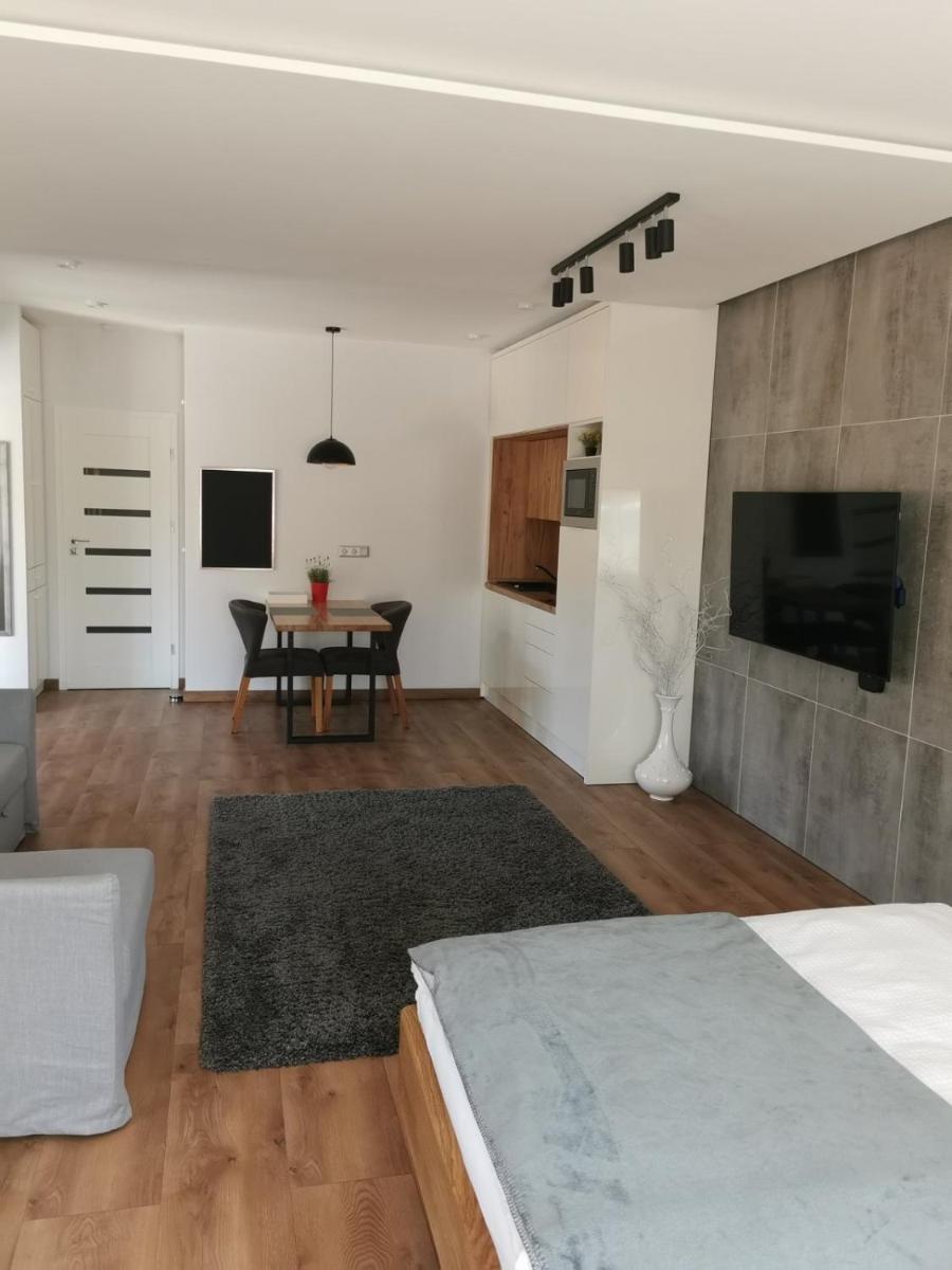 CsakTi Vendégház - Housity