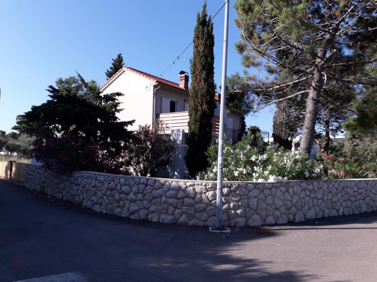 Holiday Home Novalja - Housity