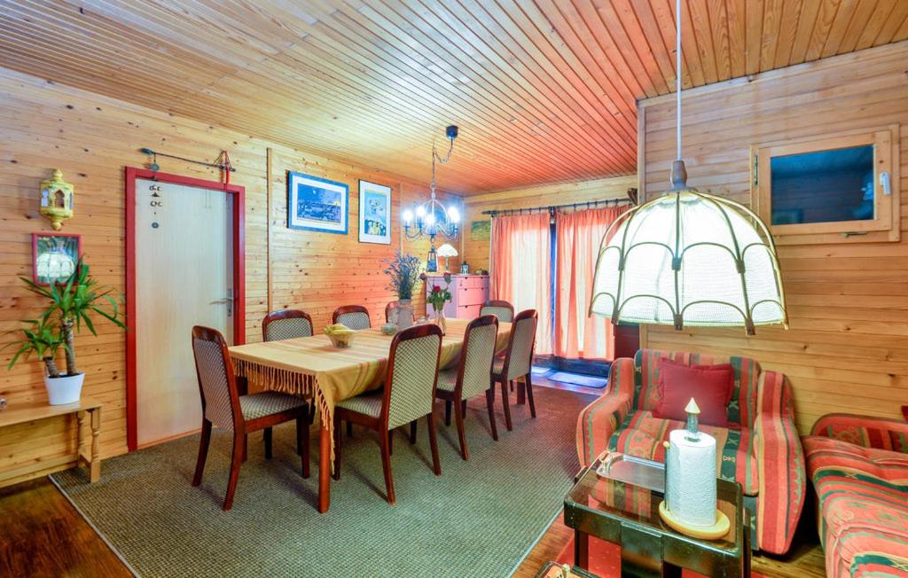 Suitetrails - House of Nature with Swimming pool, Sauna and Jacuzzi MIN 2 nights