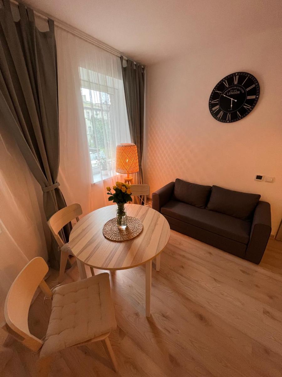 London Apartments - Free parking - Housity