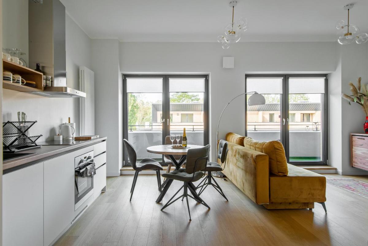 Seaside Stories - Housity