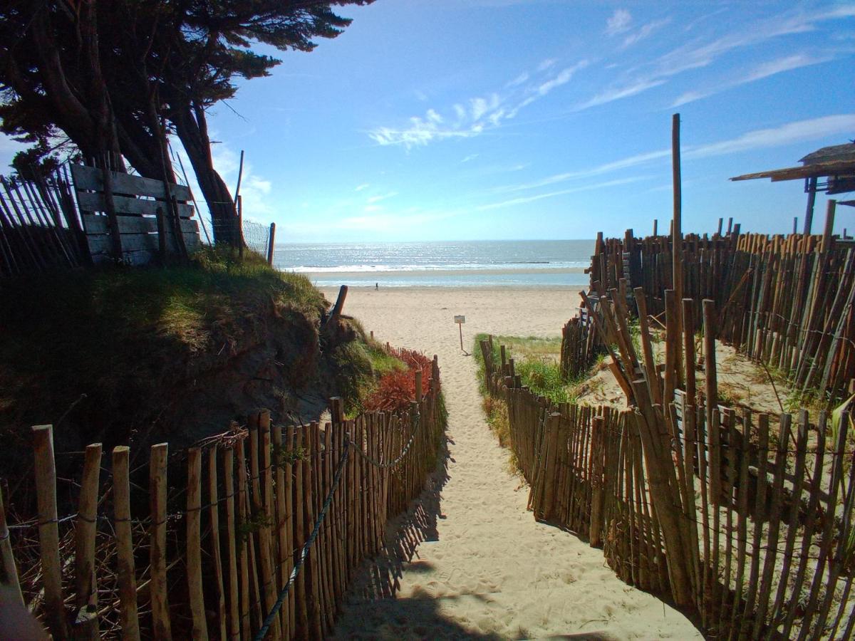 DOMAINE DES TISSEYS vue sur le Mont St Michel - Housity